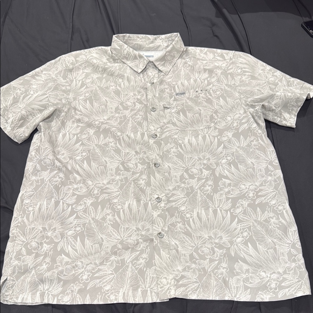 Men's COLUMBIA Gray Floral Shirt